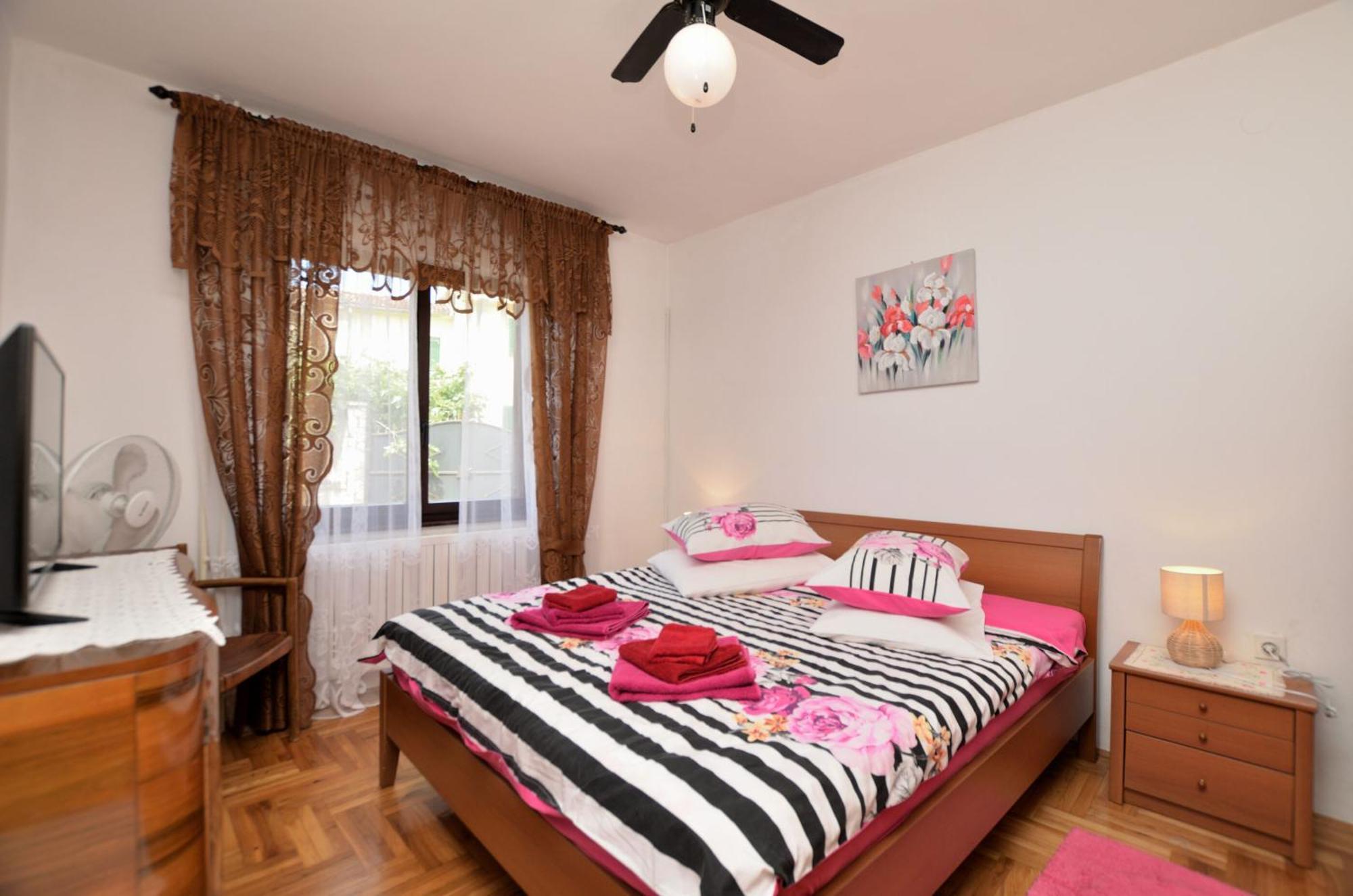 Rooms Tomc Fuskulin ภายนอก รูปภาพ